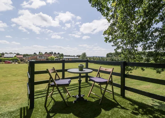 Under The Oak Tree Shepherd's Hut Σπίτι διακοπών *