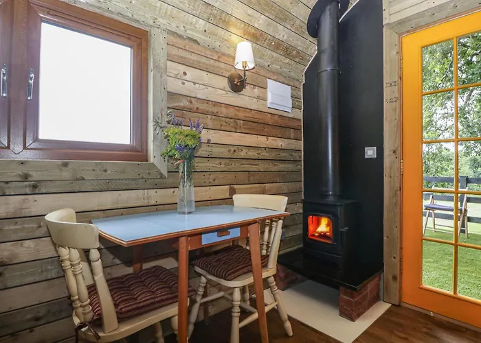Under The Oak Tree Shepherd's Hut Casa vacanze